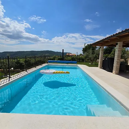 Lea Koper Villa Marezige
