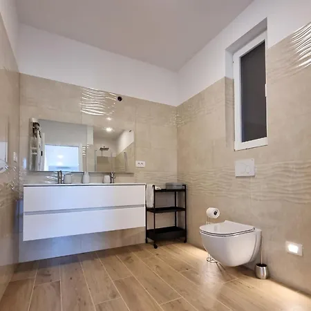 Lea Koper * Marezige