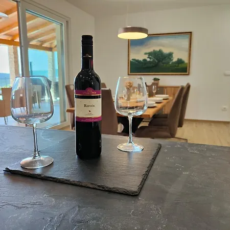 Lea Koper * Marezige