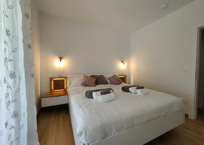 Lea Koper Villa Marezige