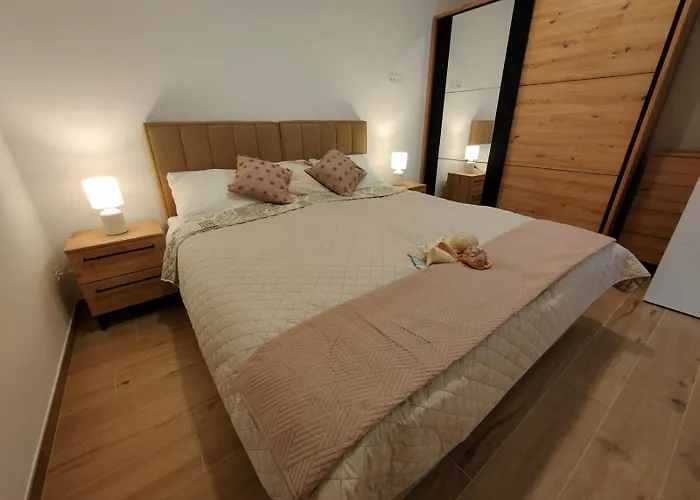 Lea Koper * Marezige