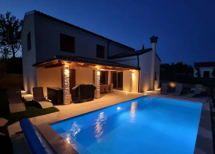 Lea Koper Villa Marezige